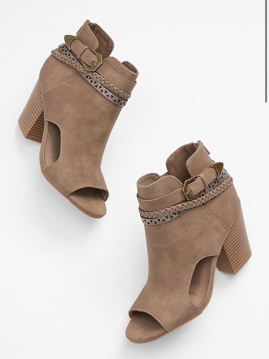 Maurices Shoes - Maurice’s Sabrina Open Toe Ankle Boots Women’s Size 11M